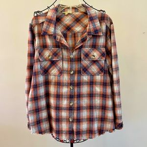 Democracy Women’s Flannel Button Up Shirt Shacket Gray Navy Rust Frayed Hem Med